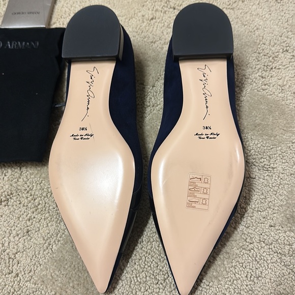 Brand new authentic Giorgio Armani shoes - Picture 4 of 6